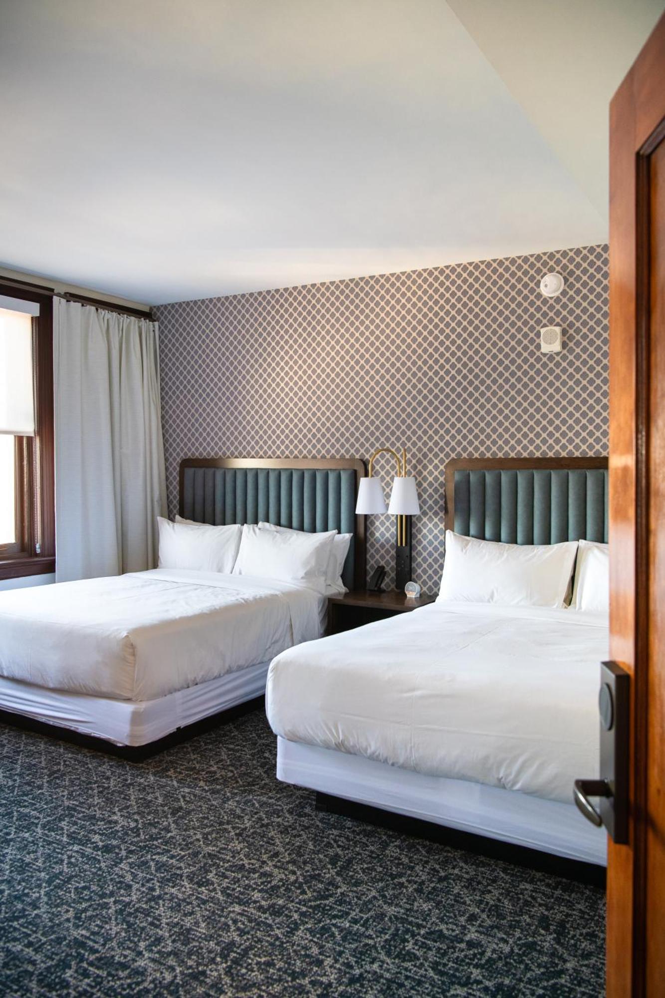 Hotel Petersburg, Tapestry Collection By Hilton Eksteriør billede